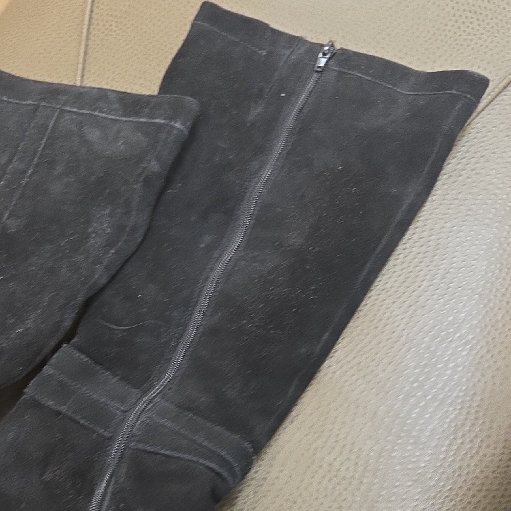 Giani Bernini Black Suede Heeled Boots - Picture 3 of 11